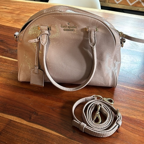 Kate Spade  Cedar Street Small Pearl Patent Leather Rosewater Women Bag - Picture 3 of 14